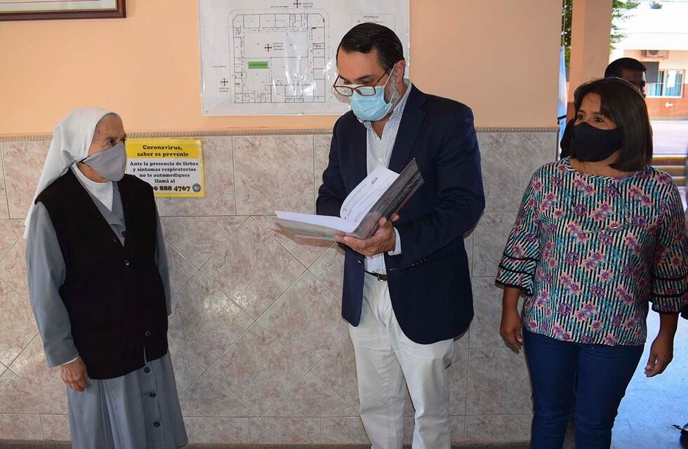 Distinguieron al Colegio “Antonio María Gianelli” por sus 50 años de existencia