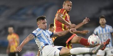 Racing de Nueva Italia y Boca Unidos, en duelo por el Federal A, en el Mario Alberto Kempes. (Ramiro Pereyra/La Voz)