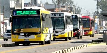Paro de colectivos por tiempo indeterminado en Santa Fe.