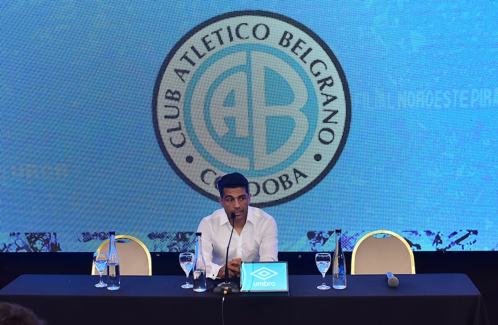 Belgrano presentó a Walter Erviti, el DT con la misión de cambiar el rumbo... y las críticas