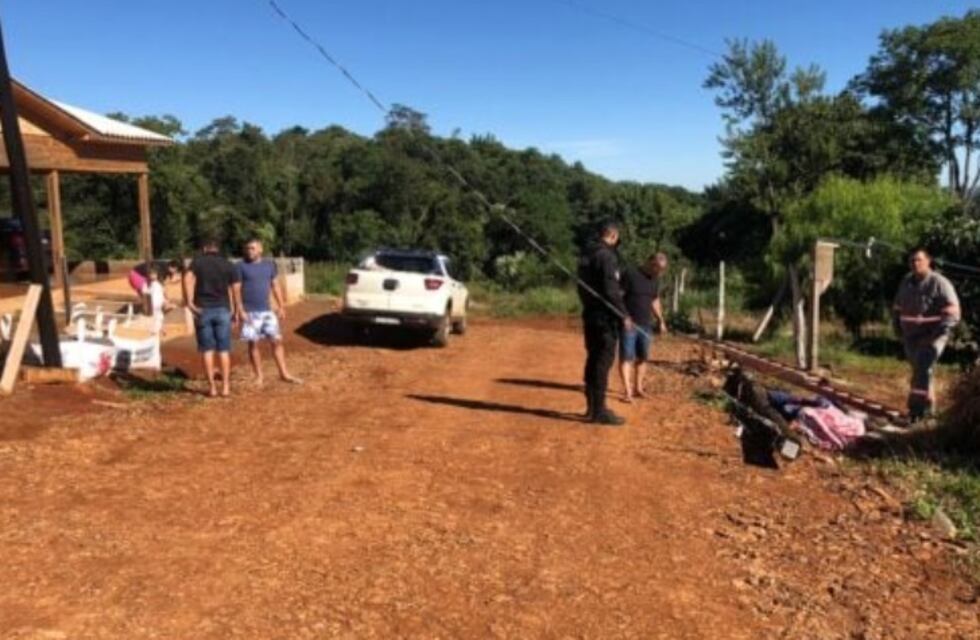 Hombre resultó gravemente lesionado tras caer de un poste de luz en Bernardo de Irigoyen
