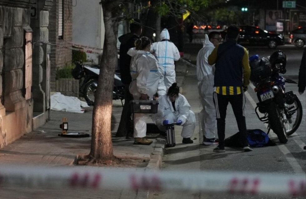 Se entregó uno de los sospechosos del crimen de Ivana Garcilazo tras el clásico rosarino