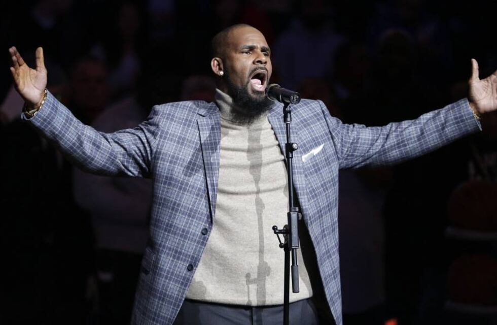 El cantante R. Kelly fue declarado culpable de tráfico sexual