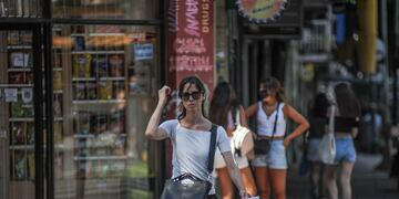 Cortes de luz y ola de calor, un combo que afecta a los vecinos del AMBA. Foto: Federico López Claro.