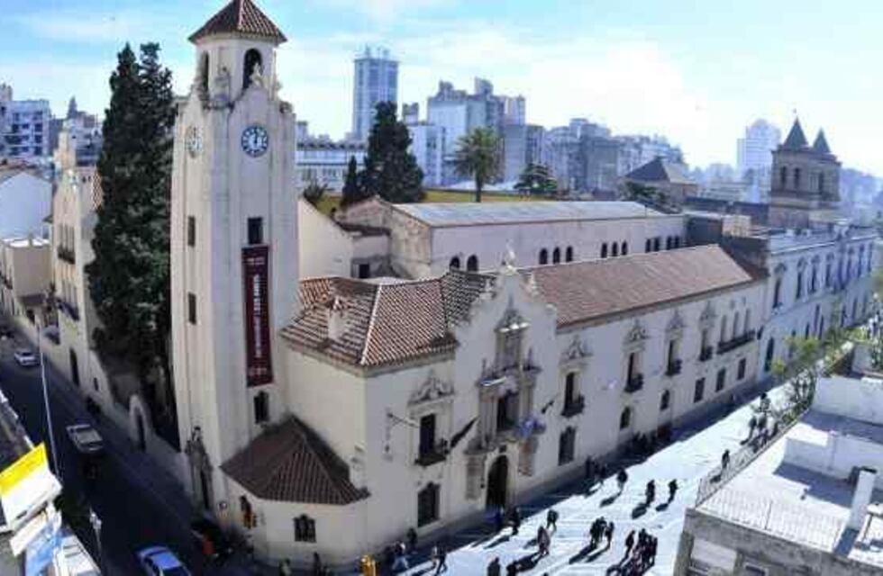 Condenaron en Córdoba al psicopedagogo que abusaba de una niña que preparaba para rendir un examen