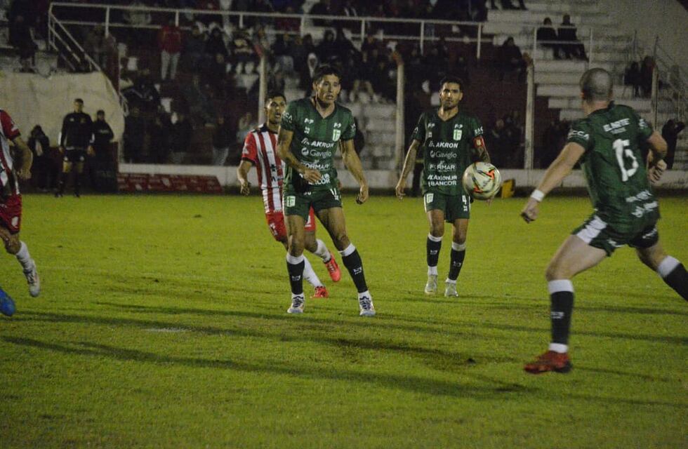 Sportivo Belgrano perdió el invicto de visitante en el Federal A pero sigue como líder de la Zona 3
