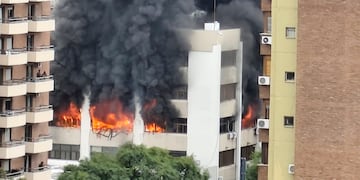 Se desató un incendio en un edificio de Apross en Córdoba.