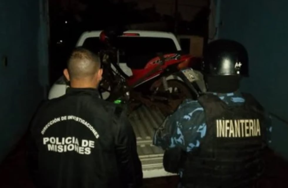 Motochorros asaltaron a dos jóvenes en Posadas