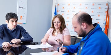 Firman contrato para iniciar la construcción de dos Centros de Desarrollo Infantil