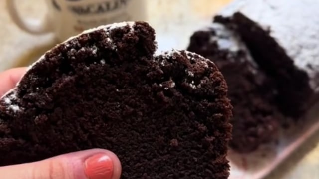 Budín de café y chocolate.