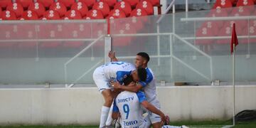 Godoy Cruz derrota por 2-0 a Independiente en Avellaneda.
