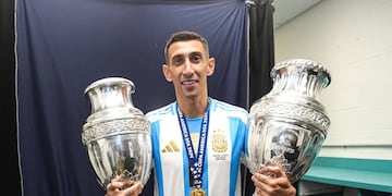 "Fideo" se retiró con el bicampeonato continental bajo el brazo.
