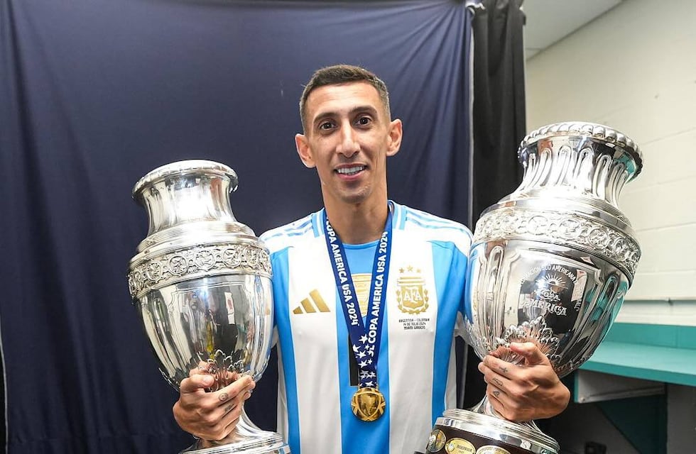 Ángel Di María vuelve a la Argentina para el homenaje de la selección nacional