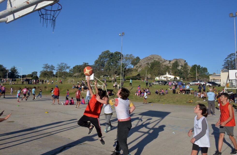“Los barrios juegan”, la iniciativa en Tandil para llevar el deporte a los niños