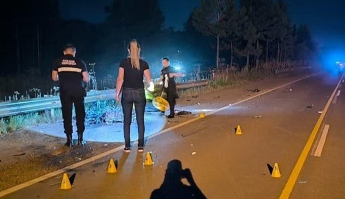 Un motociclista perdió la vida tras chocar con una camioneta en la Ruta 14 en Bernardo de Irigoyen.