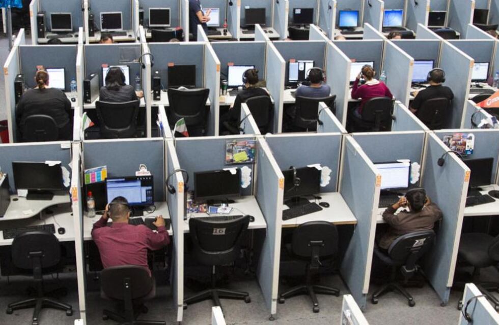 Abren inscripciones para cubrir 500 puestos de trabajo en centros de contacto de Córdoba