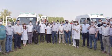 Jaldo entregó ambulancias en el Este.