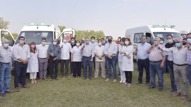 Jaldo entregó ambulancias en el Este.