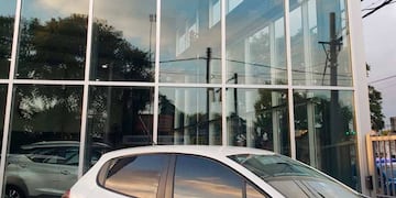 Tirotearon una concesionaria de zona oeste