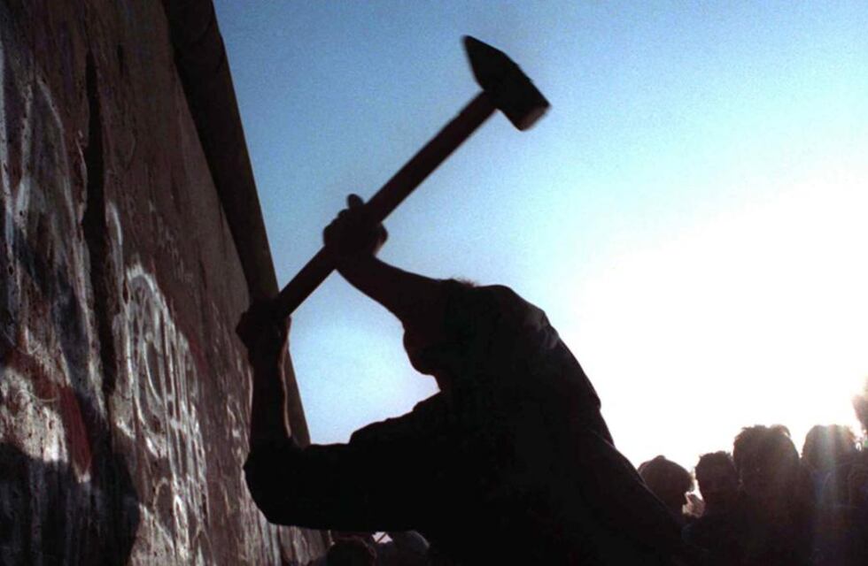 ¿Lo sabías? El bloque más grande del Muro de Berlín está en Buenos Aires: dónde se encuentra