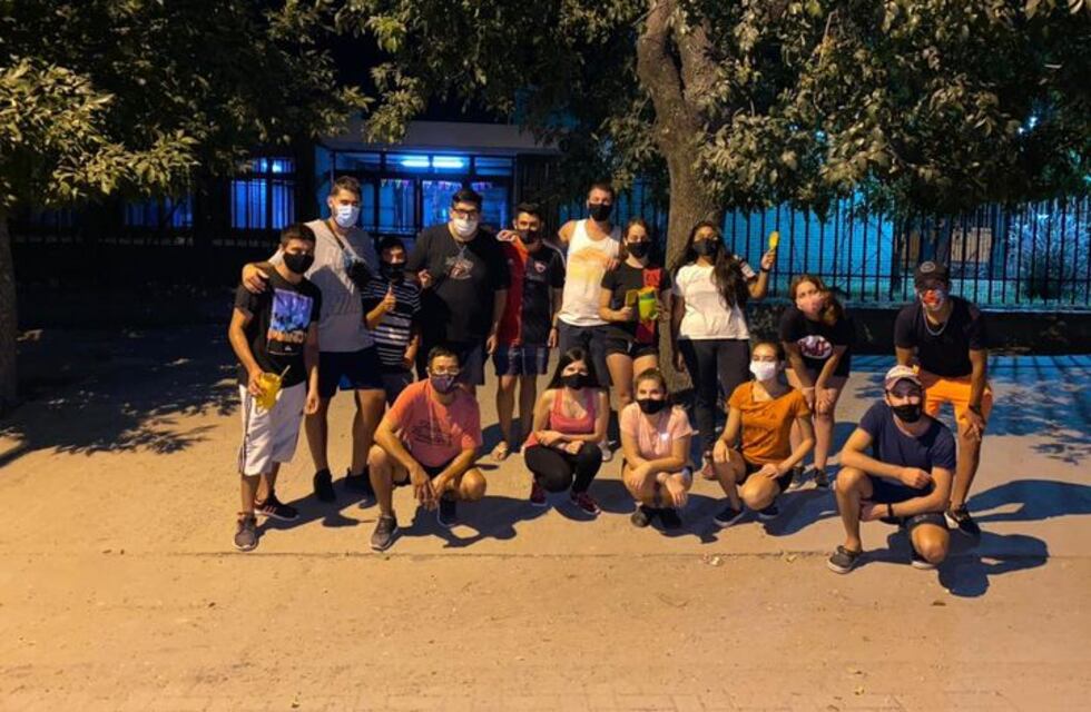 Jóvenes por Pérez ayudarán a realizar distintos trámites a vecinos de Barrio Cabín 9