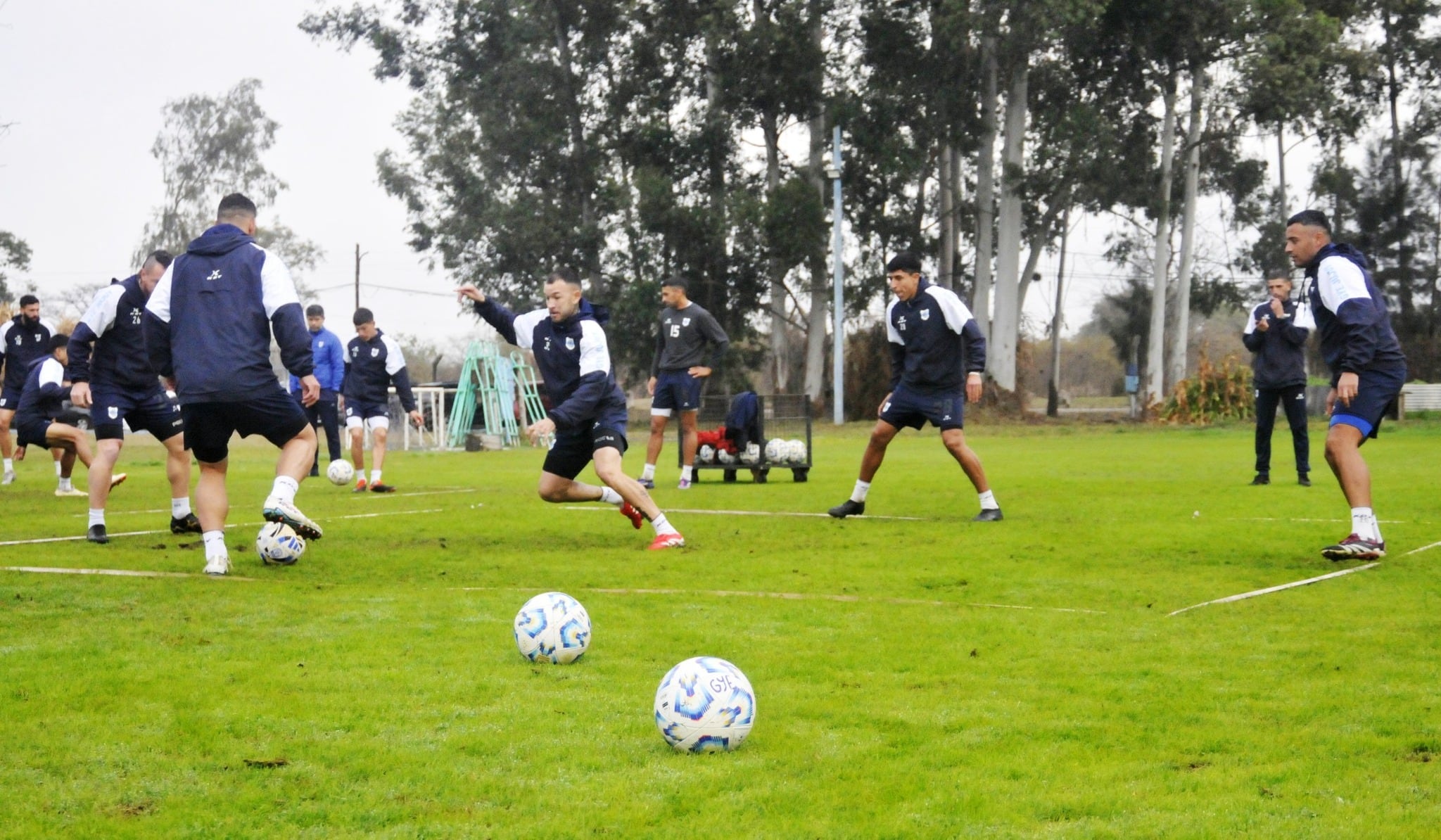 El complejo deportivo ubicado en la localidad Río Blanco es escenario del intenso trabajo que lleva adelante con sus jugadores el DT Matías Módolo.