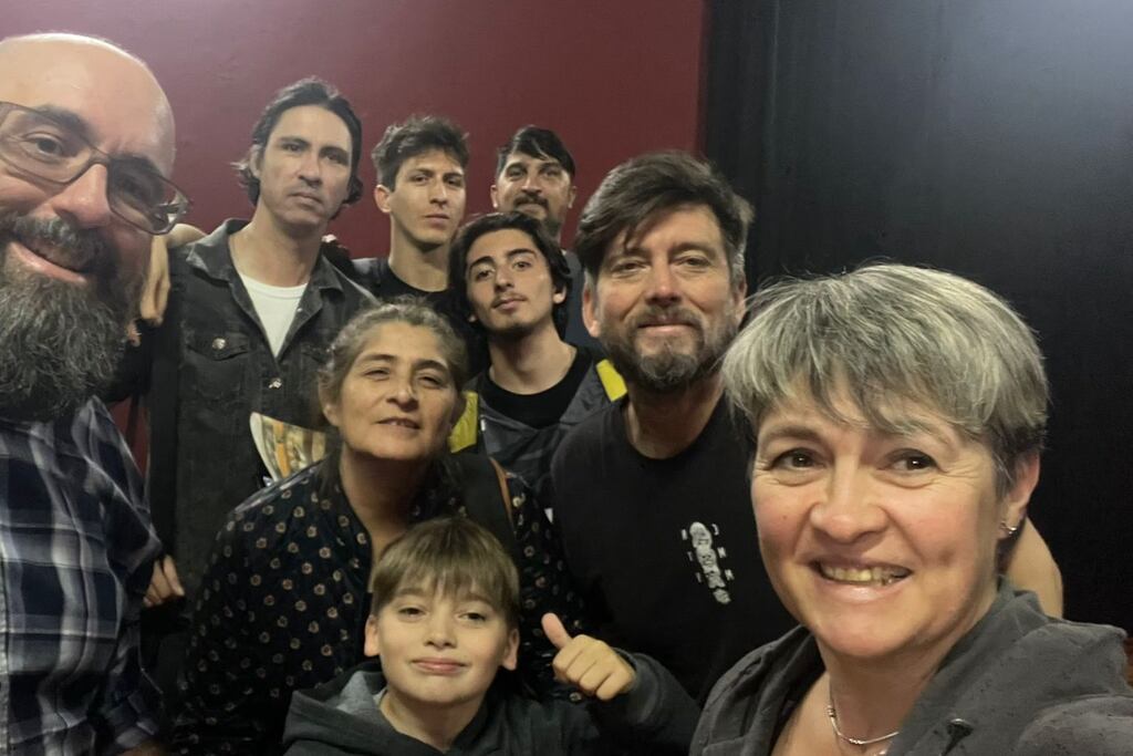 Primera Jam de Comedia en Paraná: una noche de risas, creatividad y talento local