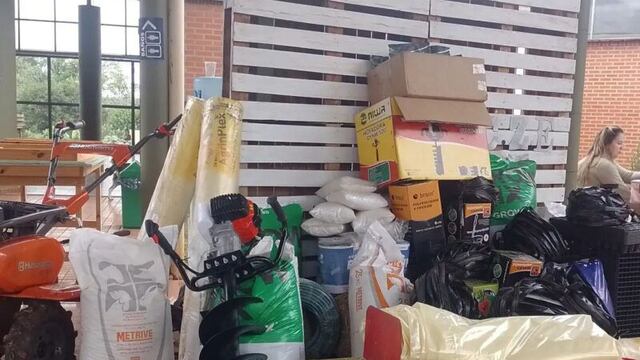 Entregan insumos a productores del Mercado Concentrador Zonal de Eldorado.