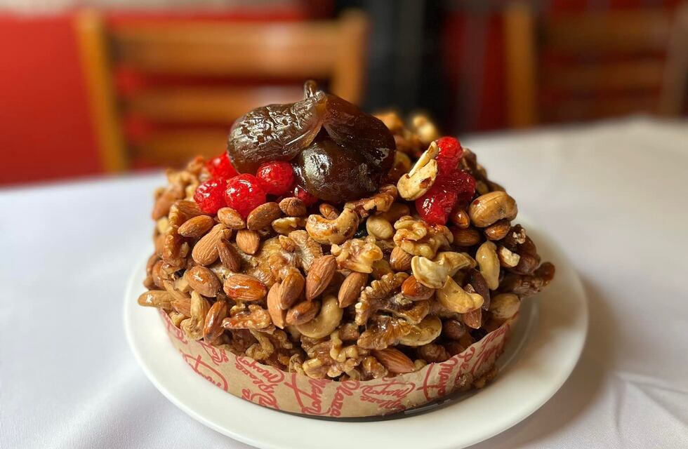 Pesa casi un kilo y es el más rico de la Argentina:cuánto cuesta y todo lo que tenés que saber sobre el pan dulce emblema de la Navidad