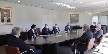 Representantes del sector privado de Salud en Córdoba, reunido con el gobernador Schiaretti y el ministro de Salud provincial.