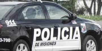 El cuerpo presentaba una herida cortante en región lateral izquierda del cuello.