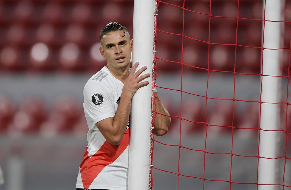 Preocupación en River: Rafael Santos Borré está cerca de Eintracht Frankfurt