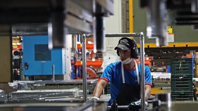 En la industria esperan detalles del nuevo esquema. (Prensa Gobierno de Córdoba)