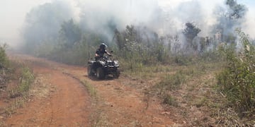 Puerto Esperanza: Bomberos sofocaros dos incendios de malezas