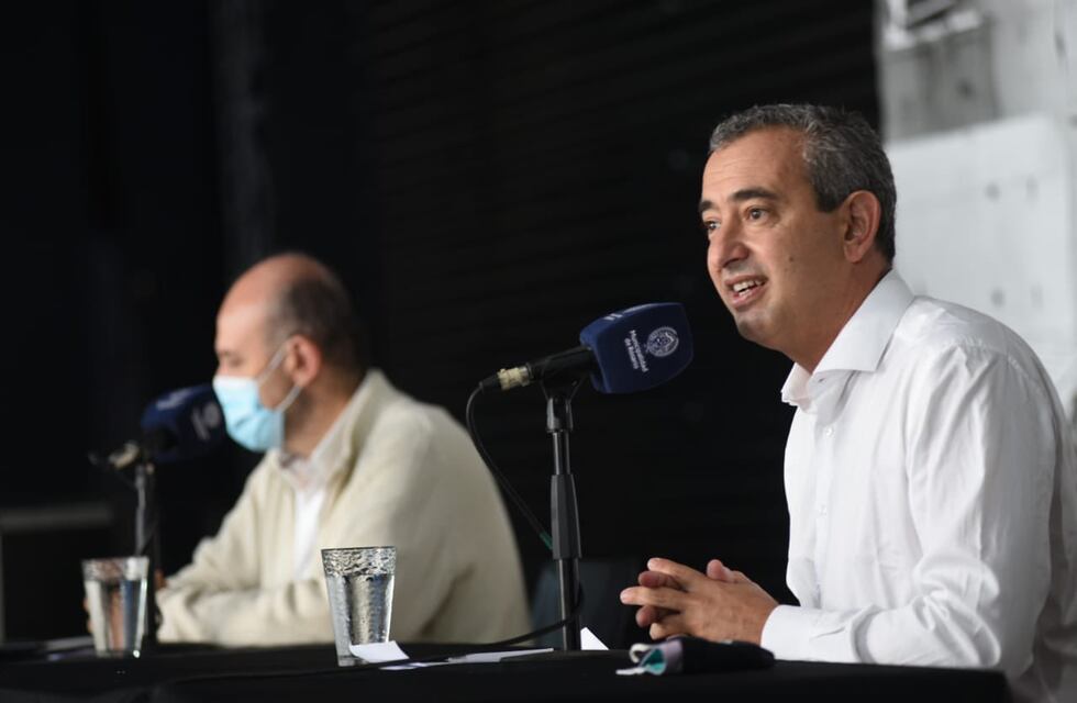 Pablo Javkin pidió “blindar abril y mayo” en Rosario contra el coronavirus