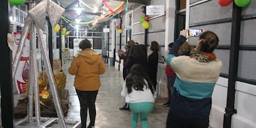 Exposición de carrozas alegóricas de la Fiesta del Trigo en el CCE