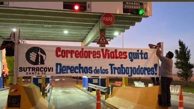 Empleados de los peajes, afiliados a Sutracovi, lanzaron un paro por tiempo indeterminado.