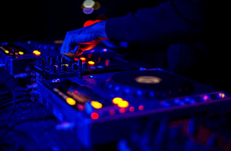 Dolor en Corral de Bustos: murió un joven cordobés en una fiesta electrónica en Rosario