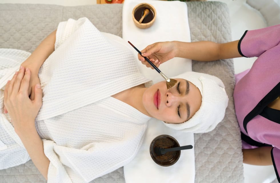 Adiós arrugas, manchas y acné: 3 razones por las que el peeling es el mejor secreto de belleza