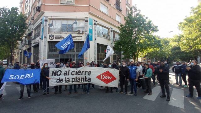 Protesta por Dow en la puerta del Ministerio de Trabajo provincial