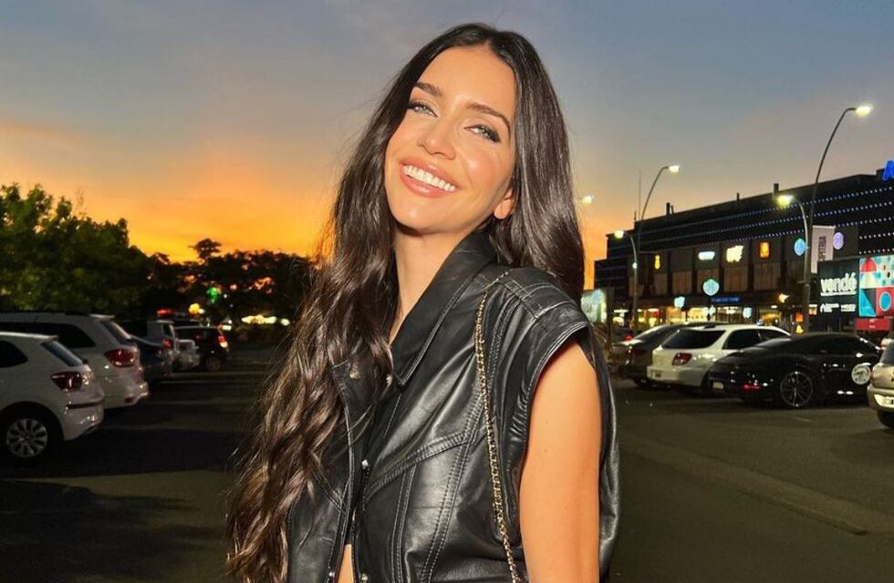 Zaira Nara encandiló a sus seguidores luciendo un vestido rosa al estilo Barbie girl