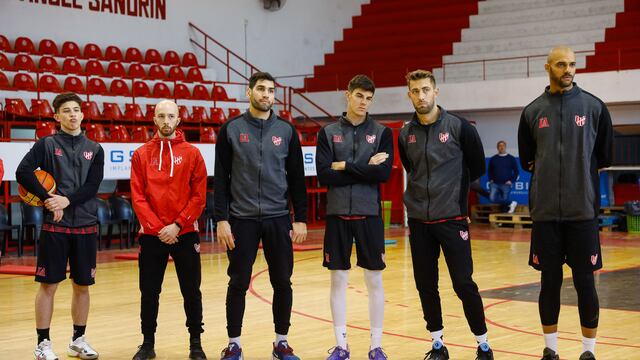 Tres campeones como Luciano González, Federico Elías y Nicolás Copello, más la incorporación de Phillip Lockett, en el plantel de Instituto (Prensa Instituto).
