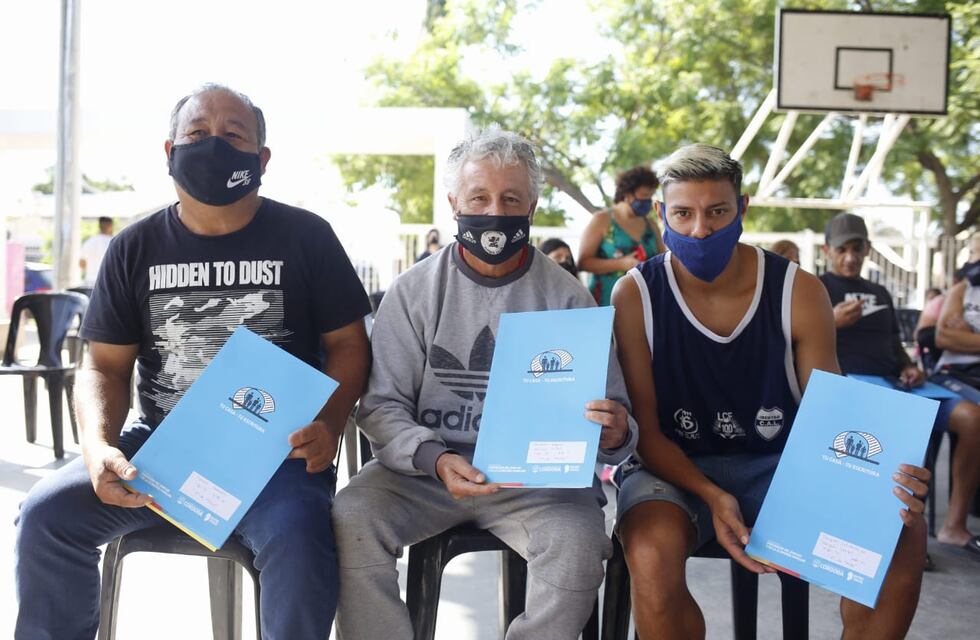 Escrituras gratuitas: se entregaron más de 50 en barrio 1°  de Mayo
