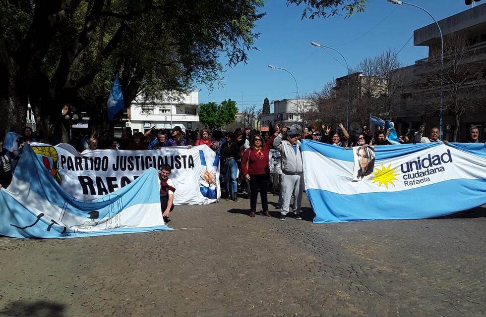 El kirchnerismo se movilizó en Rafaela en defensa de Cristina Kirchner