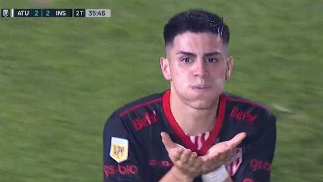 Alex Luna marcó los dos goles de Instituto en Tucumán. El segundo, golazo de tiro libre. Lo único rescatable (Captura de TV)