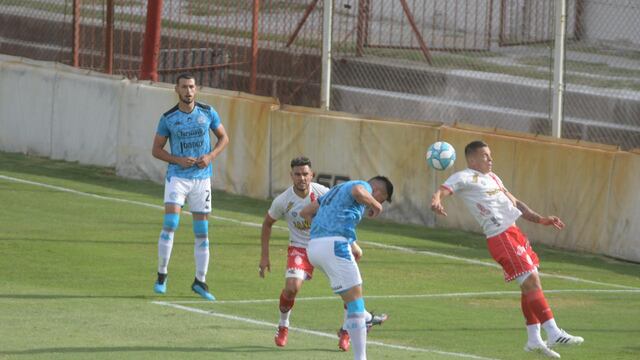 El delantero estuvo muy activo en el primer tiempo entre el Pirata y el equipo de Chiqui Tapia
