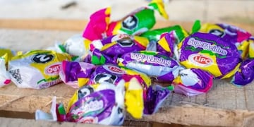 Una histórica fábrica de caramelos de Argentina está en paro indeterminado