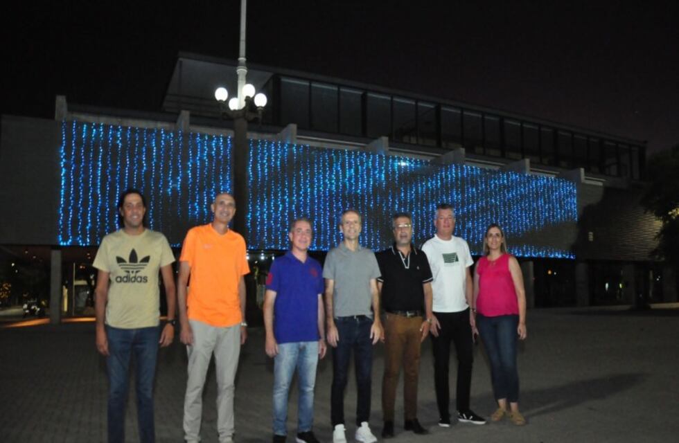 Nueva luminaria en la Tecnoteca y el monumento al Gral San Martín