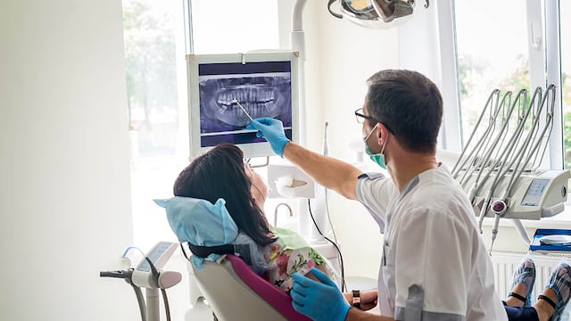 Se le infectó una muela y le sacaron 12 dientes: el terrible caso de mala praxis en un niño de 5 años. (Imagen ilustrativa)