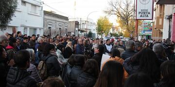 Multitudinaria movilización en Punta Alta en defensa de la educación pública universitaria